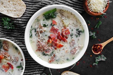 Olive Garden\'s Zuppa Toscana soup copycat recipe