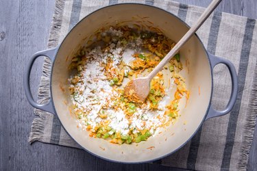 Olive Garden\'s Creamy Chicken Gnocchi Soup Recipe