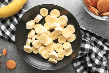 Slice the bananas