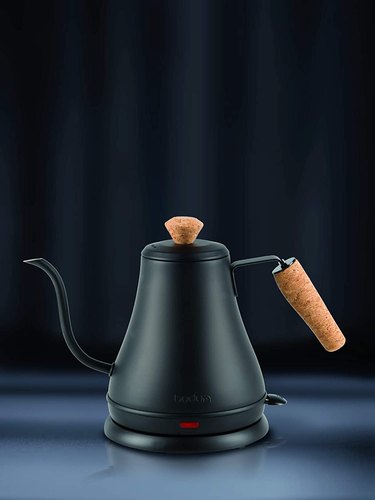 black matte gooseneck kettle