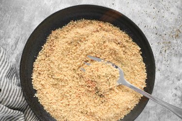 Mix bread crumbs and spices