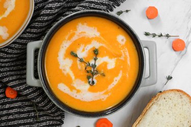 Cleansing ginger carrot soup
